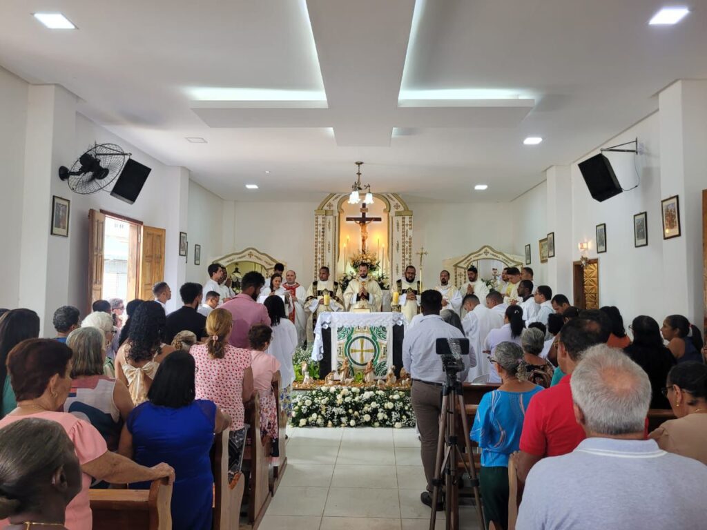 Dia de Reis movimenta fiéis no distrito de Serra Grande