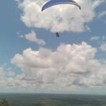 Prefeitura de Valença e Parapentista Profissional Realizam Limpeza da Rampa na Serra do Abiá