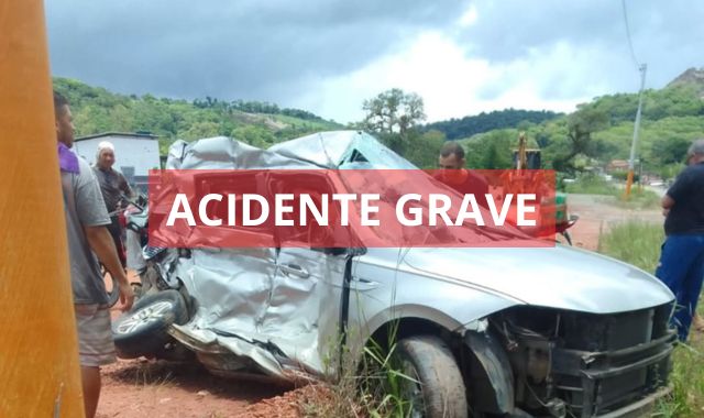 Motorista perde o controle do veículo e bate em carreta, Tancredo Neves Bahia