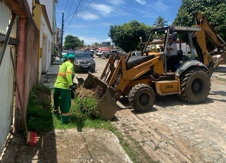 Prefeitura de Valença segue avançando nas ações de limpeza e conservação