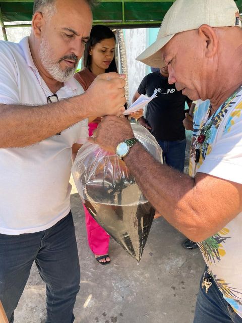 Prefeitura de Valença, em parceria com a Aguavale Piscicultura, distribui 50 mil alevinos para criadores do município