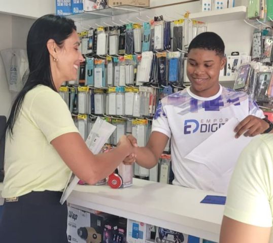 Prefeitura de Valença leva oportunidades ao bairro da Bolívia com o programa CrediBahia