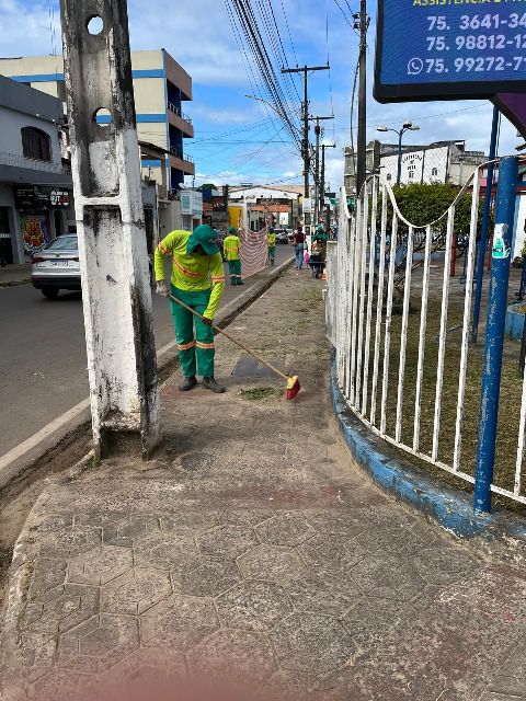Valença: Prefeitura está realizando mutirão de limpeza e pede a colaboração da população