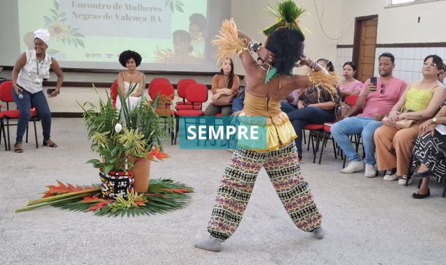 Encontro de Mulheres Negras de Valença reafirma luta por reparação social e bem-viver