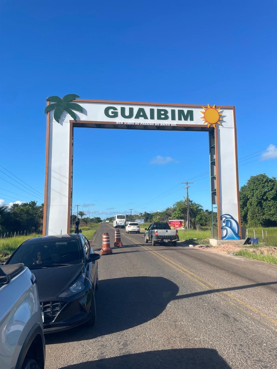 Novo portal transforma a chegada ao distrito do Guaibim