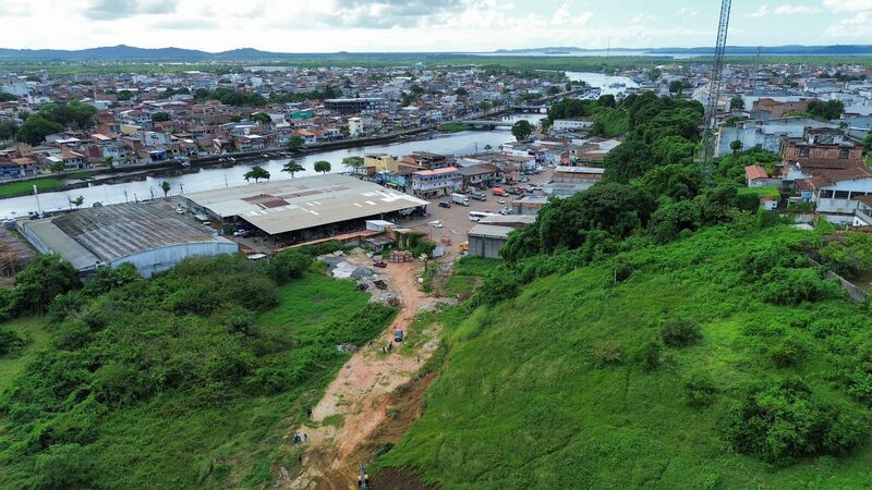 Prefeitura de Valença inicia construção de via alternativa para a Feira Livre