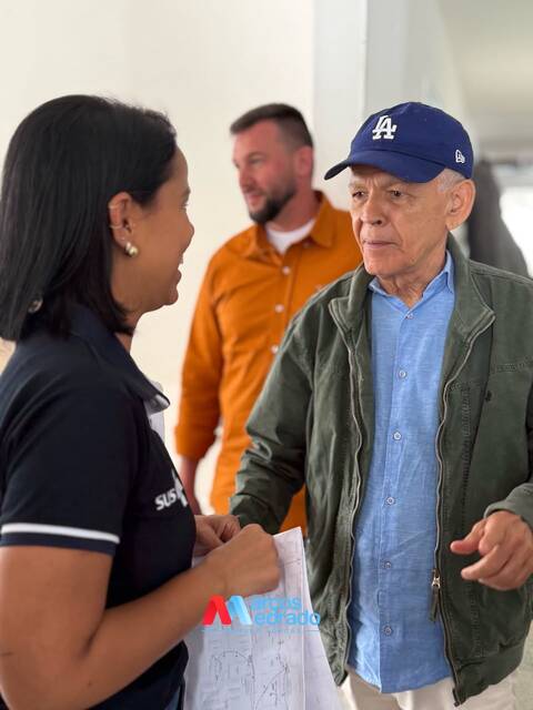 Prefeito Marcos Medrado e equipe da SESAB acompanham fase final das obras da UPA de Valença