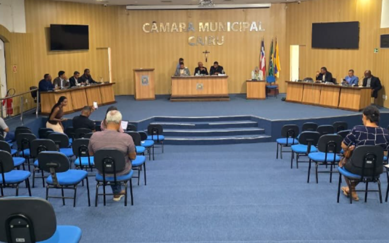 Impasse na Câmara de Cairu: sessão é cancelada pelo presidente, mas grupo de Igor Gomes realiza eleição e elege nova mesa