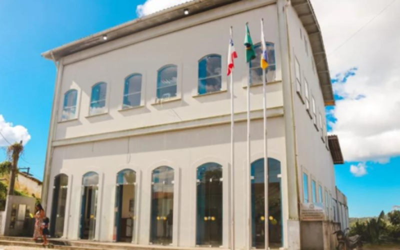 Presidente da Câmara de Cairu anula convocação e diz que seguiu o Regimento Interno ao cancelar eleição da Mesa Diretora
