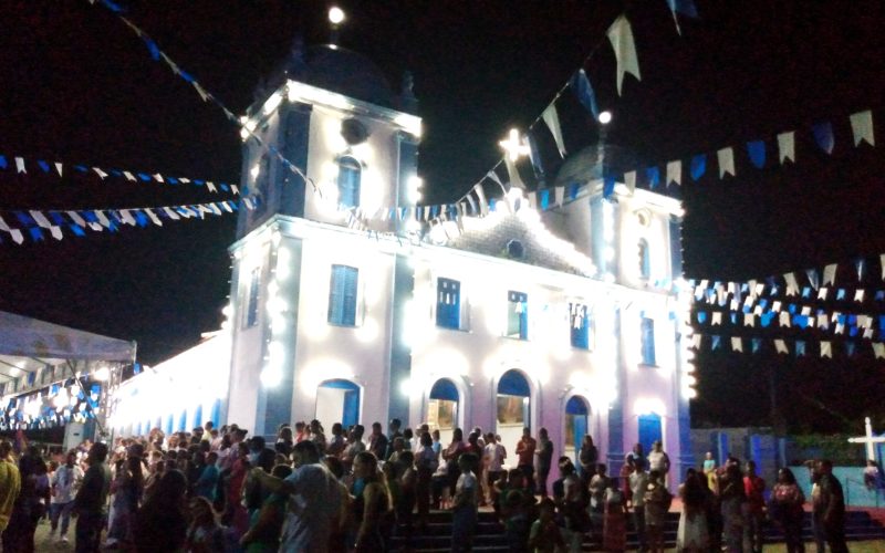 Missa de novena desta terça, (05) lota o Paço da Igreja do Amparo