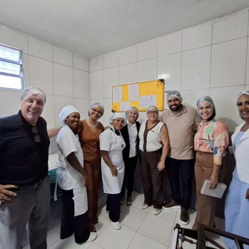 Modelo de gestão de alimentação escolar de Valença