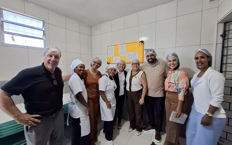 Modelo de gestão de alimentação escolar de Valença