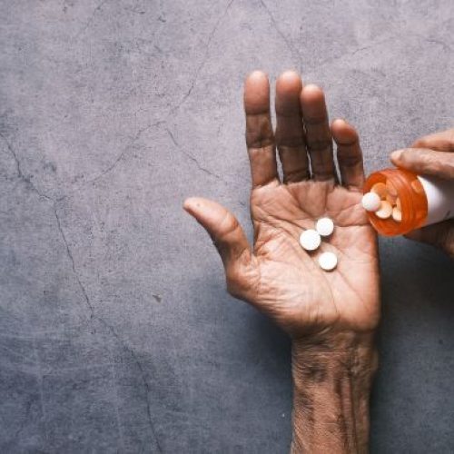 Anvisa aprova novo medicamento para tratamento de forma rara de câncer no sangue