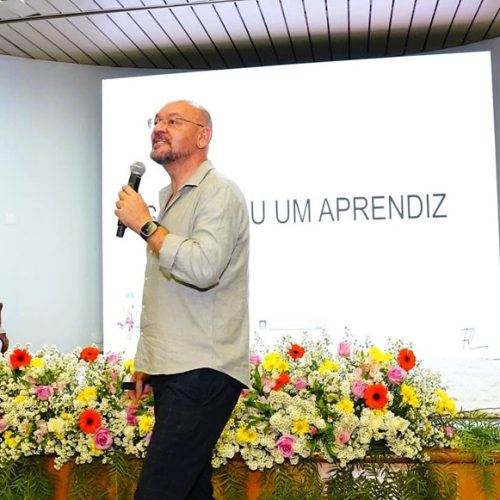 Movimento Bahia pela Educação realiza formação gratuita em Alfabetização Inclusiva com Fernando Lauria
