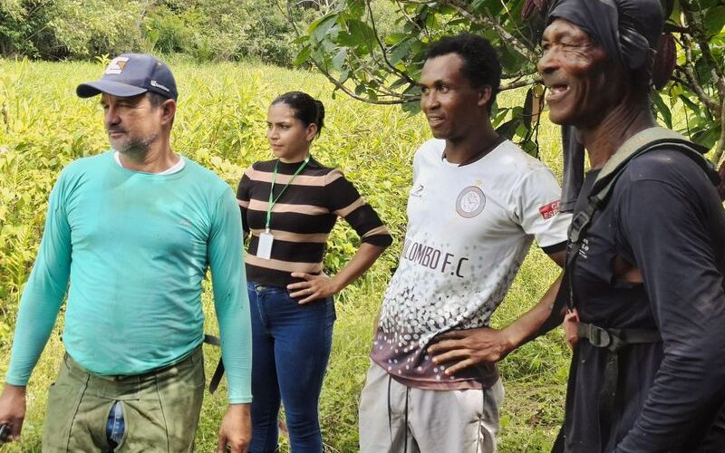 Famílias do Candimba recebem serviços de regularização fundiária