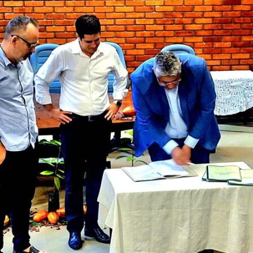 Valença firma parceria com CEPLAC e Governo Federal para fortalecer a produção de cacau sustentável