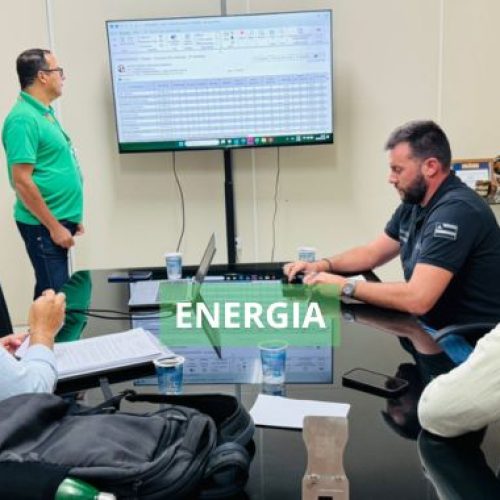 Prefeitura de Valença e Coelba discutem projeto de Eficiência Energética que garante mais de 700 lâmpadas de LED para o município