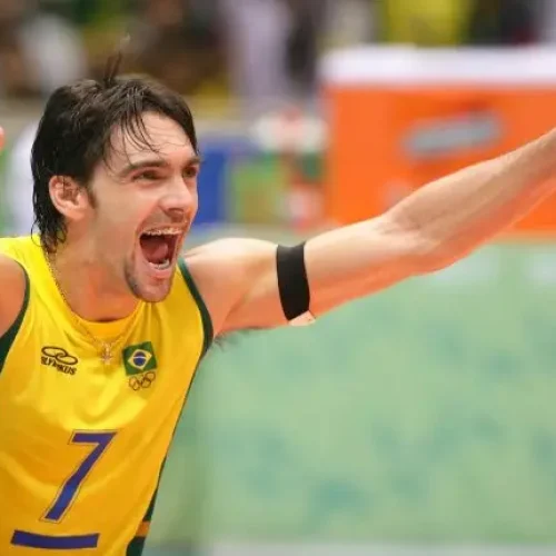 Giba, tri campeão mundial, eleito o melhor jogador de vôlei do Brasil, fará palestra em Valença, nesta terça (22)