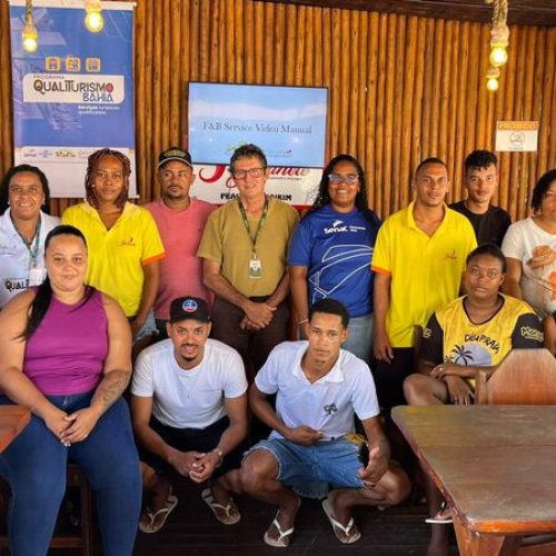 Qualiturismo Bahia inicia curso de formação para garçons no Guaibim