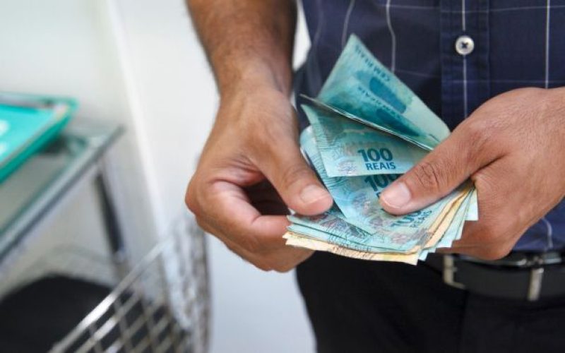 Prefeitura de Valença garante reajuste salarial de servidores municipais