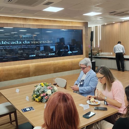 Reforma tributária e proteção patrimonial pautam encontro promovido pelo CIEB e FIEB