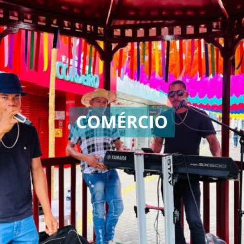 Prefeitura agita o comércio com forró no Calçadão de Valença