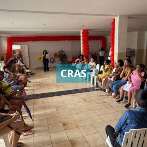Prefeitura de Valença entrega enxovais a gestantes assistidas pelos CRAS