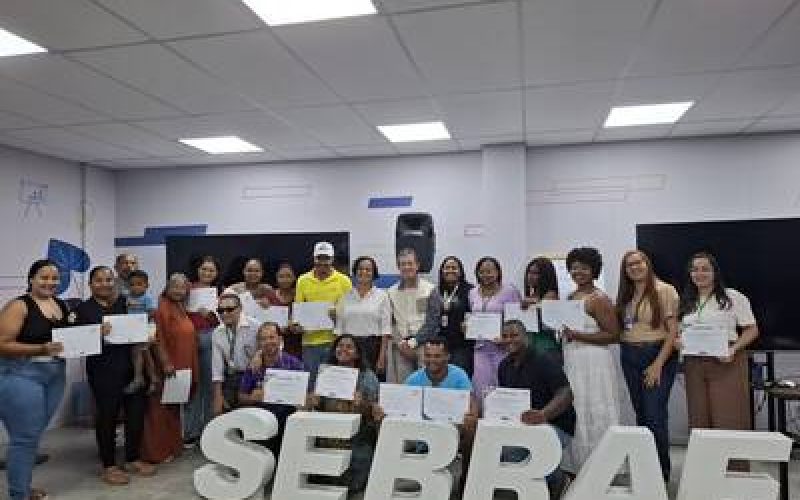 Valença entrega certificados a 90 profissionais e amplia preparo para o turismo