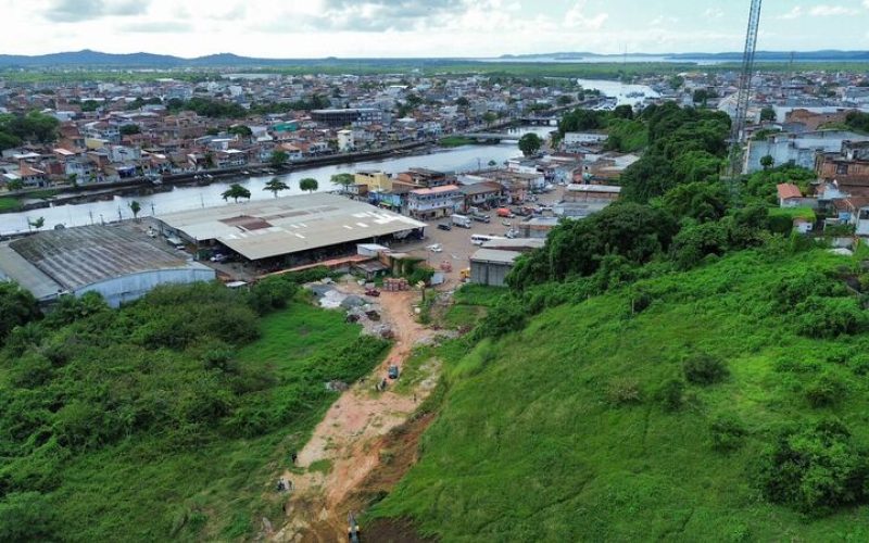 Prefeitura de Valença inicia construção de via alternativa para a Feira Livre